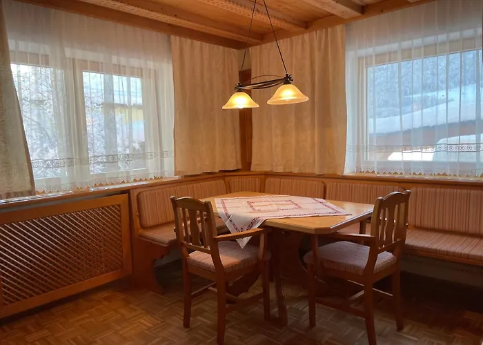 Haus Hofer Apartman *